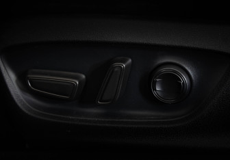 Подержанный автомобиль Toyota Camry Sedan 2018 года (23 фото)