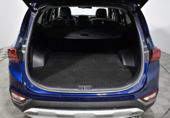 Подержанный автомобиль Hyundai Santa Fe 2019 года (22 фото)