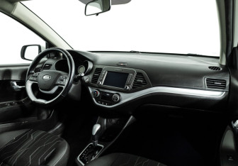 Подержанный автомобиль Kia Picanto 2015 года (9 фото)