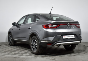 Подержанный автомобиль Renault Arkana 2019 года (7 фото)