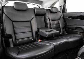 Подержанный автомобиль Kia Sorento 2018 года (25 фото)