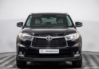 Подержанный автомобиль Toyota Highlander 2014 года (2 фото)