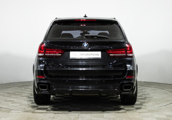 Подержанный автомобиль BMW X5 2017 года (6 фото)
