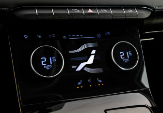 Подержанный автомобиль Exeed LX 2023 года (14 фото)