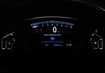 Подержанный автомобиль Honda CR-V 2020 года (31 фото)