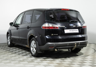 Подержанный автомобиль Ford S-MAX 2006 года (7 фото)
