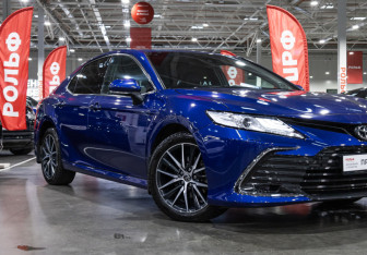 Подержанный автомобиль Toyota Camry Sedan 2021 года (9 фото)