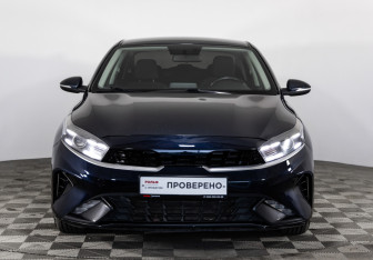 Подержанный автомобиль Kia Cerato Sedan 2021 года (2 фото)