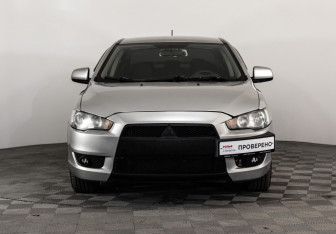 Подержанный автомобиль Mitsubishi Lancer Sedan 2008 года (2 фото)