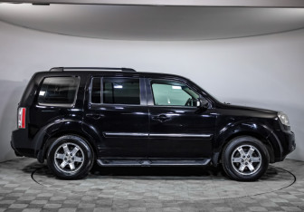 Подержанный автомобиль Honda Pilot 2008 года (4 фото)