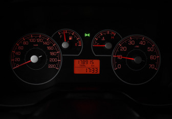 Подержанный автомобиль Fiat Punto Hatchback 2008 года (18 фото)