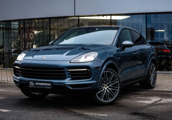 Подержанный автомобиль Porsche Cayenne 2020 года (2 фото)