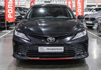 Подержанный автомобиль Toyota Camry Sedan 2021 года (3 фото)