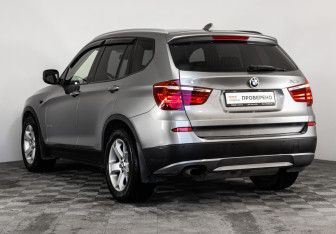 Подержанный автомобиль BMW X3 2013 года (7 фото)