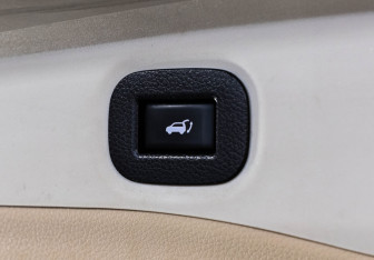 Подержанный автомобиль Nissan X-Trail 2019 года (26 фото)