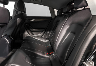 Подержанный автомобиль Audi A5 Liftback 2016 года (13 фото)