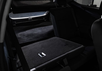 Подержанный автомобиль Opel Astra Hatchback 2012 года (24 фото)