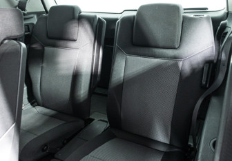 Подержанный автомобиль Opel Zafira Compactvan 2010 года (15 фото)