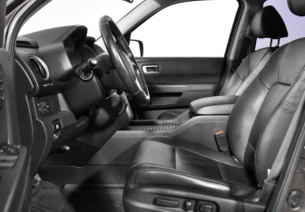Подержанный автомобиль Honda Pilot 2013 года (10 фото)