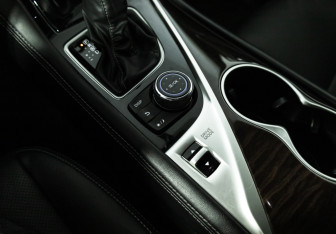 Подержанный автомобиль Infiniti Q50 2017 года (21 фото)