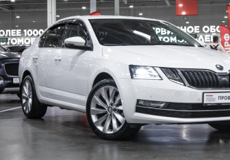 Подержанный автомобиль Skoda Octavia Liftback 2018 года (6 фото)