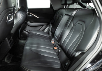 Подержанный автомобиль Omoda C5 2023 года (10 фото)