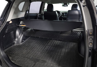 Подержанный автомобиль Toyota RAV4 2017 года (34 фото)