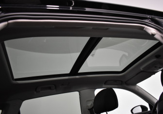 Подержанный автомобиль Hongqi HS5 2024 года (14 фото)