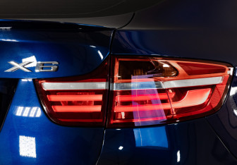 Подержанный автомобиль BMW X6 2013 года (7 фото)