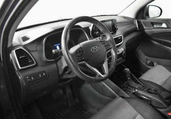 Подержанный автомобиль Hyundai Tucson 2019 года (9 фото)