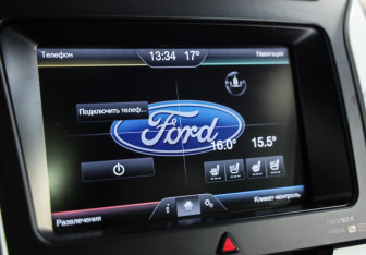Подержанный автомобиль Ford Explorer 2014 года (14 фото)