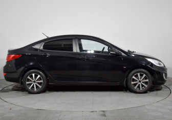 Подержанный автомобиль Hyundai Solaris Sedan 2014 года (4 фото)