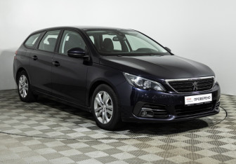Подержанный автомобиль Peugeot 308 Wagon 2018 года (3 фото)