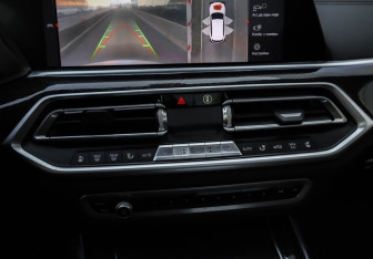 Подержанный автомобиль BMW X5 2019 года (26 фото)