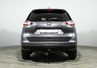 Подержанный автомобиль Nissan X-Trail 2018 года (6 фото)