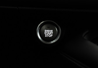 Подержанный автомобиль Haval F7 2022 года (16 фото)