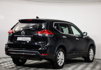 Подержанный автомобиль Nissan X-Trail 2021 года (5 фото)