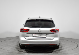 Подержанный автомобиль Opel Insignia Wagon 2020 года (6 фото)