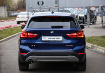 Подержанный автомобиль BMW X1 2019 года (6 фото)