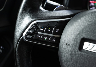 Подержанный автомобиль Haval F7 2022 года (19 фото)