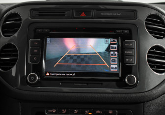 Подержанный автомобиль Volkswagen Tiguan 2014 года (16 фото)