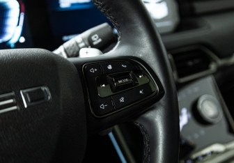 Подержанный автомобиль Exeed TXL 2023 года (18 фото)