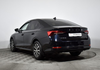 Подержанный автомобиль Skoda Octavia Liftback 2021 года (7 фото)