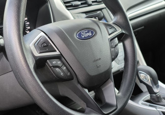 Подержанный автомобиль Ford Mondeo Sedan 2019 года (19 фото)