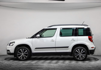 Подержанный автомобиль Skoda Yeti 2016 года (8 фото)