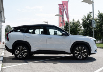 Новый Geely Atlas 2024 (9 фото)