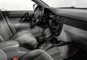 Подержанный автомобиль Daewoo Gentra Sedan 2014 года (13 фото)