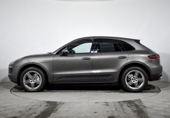 Подержанный автомобиль Porsche Macan 2015 года (8 фото)