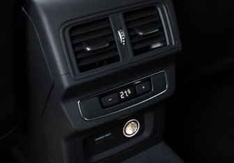 Подержанный автомобиль Audi Q5 2020 года (24 фото)