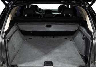 Подержанный автомобиль BMW X5 2016 года (29 фото)